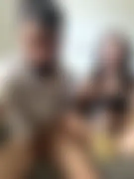 CleverPitzimitzi's Live XXX Chat