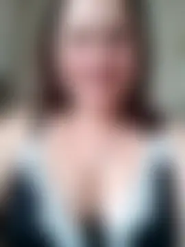 Show modela Susan8421 na web-kameri