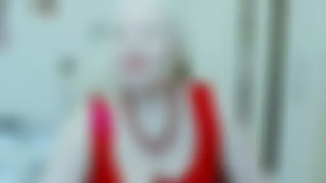 Pertunjukan Kamera Web GrannyAlisa