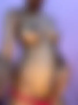 Small_Titss Show in webcam