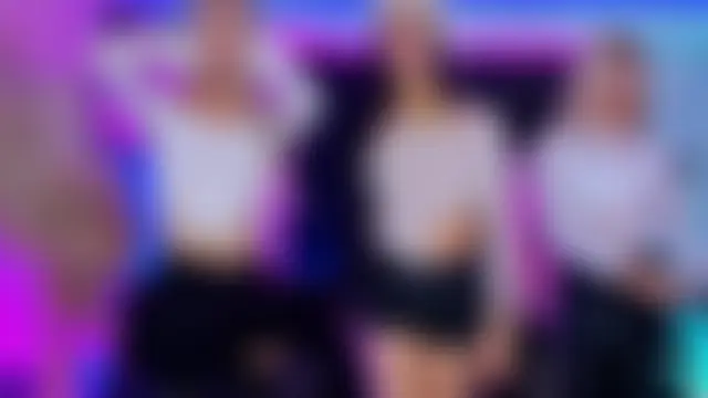 Queens_Wonders_Blonders – Kamerová šou