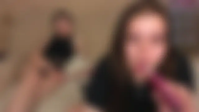 yourfav0ritegirls élő XXX-chatje