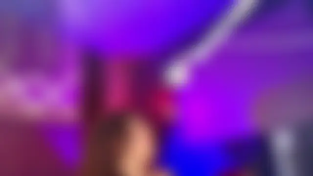 rihanna_rose's Live XXX Chat