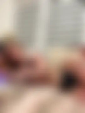 Stellar_Hush Show in webcam