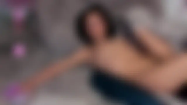 sami_monroe's Live Chat Room