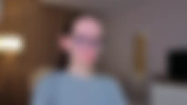 BettyBrowni: διαδικτυακό σόου στην κάμερα