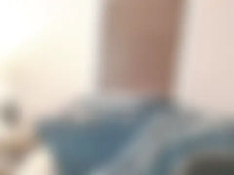 studlyhardwoodd Show in webcam