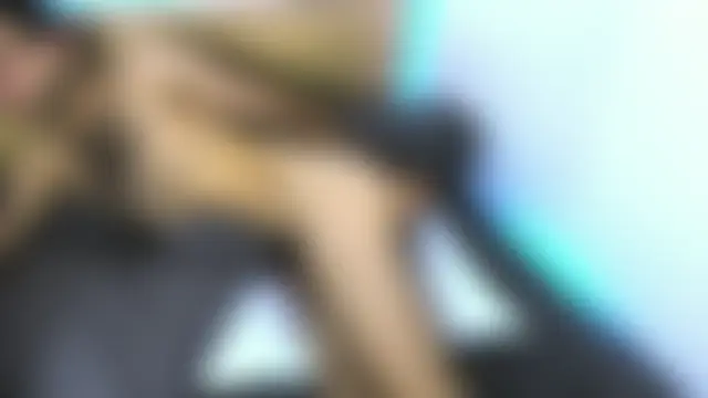 DarkRogue19: απευθείας σέξι σόου στην κάμερα