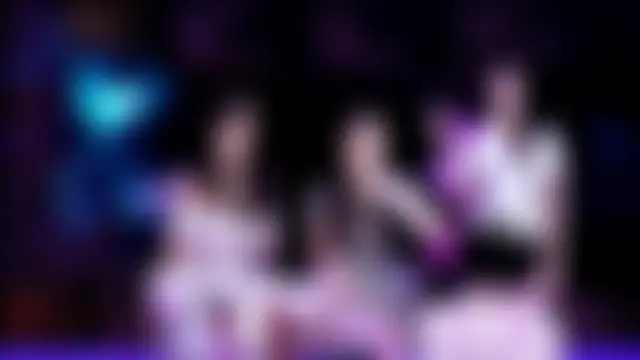 عرض كام HHH--000