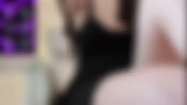 Tw_Zoella Show in webcam