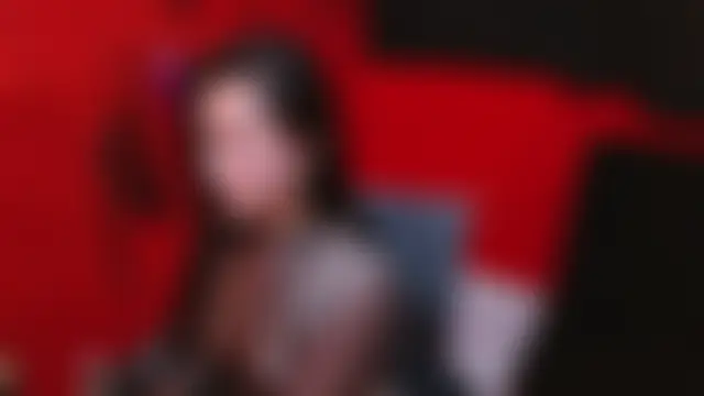 Emily_Slave28's Webcam Show