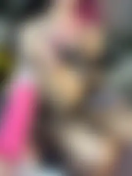 giuli_zerozero webkamerás műsora