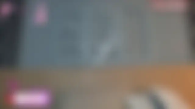 Pertunjukan Kamera Web Elise-Leyton