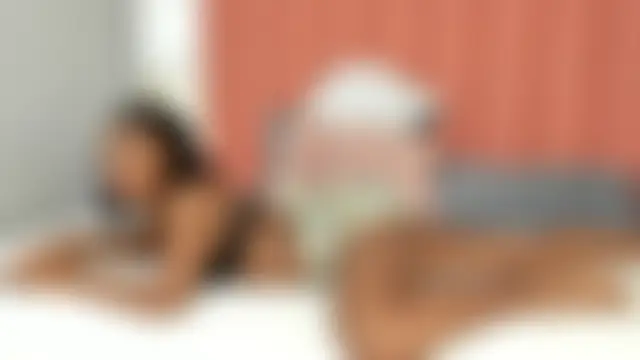 MiaJacksson webcam show