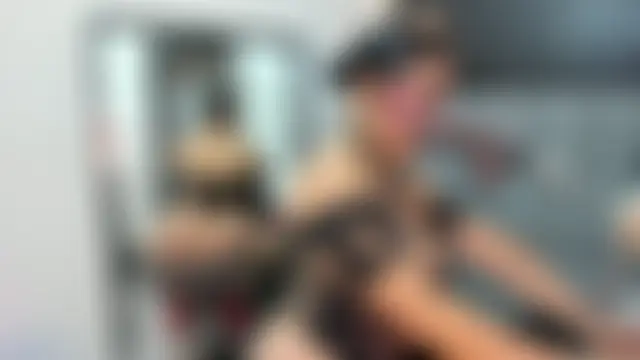 Angie_Will Adlı Modelin Canlı Sohbet Odası