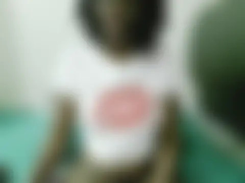 TALLHORNYBEARXO – Kamerová šou