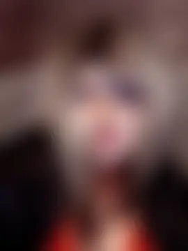 YuliiaSan Adlı Modelin Canlı XXX Sohbeti