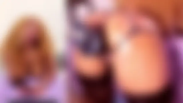 _Lia__Stone's Live Chat Room