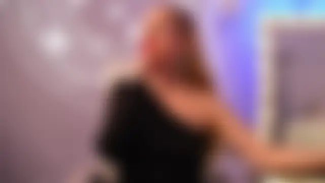 Margo_Pearls Show in webcam