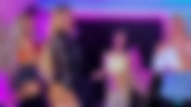 Queens_Wonders_Blonders ওয়েবক্যাম শো