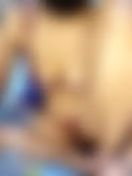 Sidra_alarab: διαδικτυακό σόου στην κάμερα