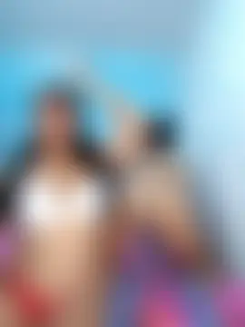 CurlyBitch's Webcam Show