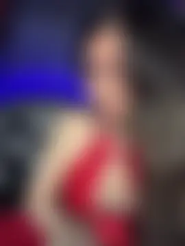 Sophie_LS' Live Chat Room
