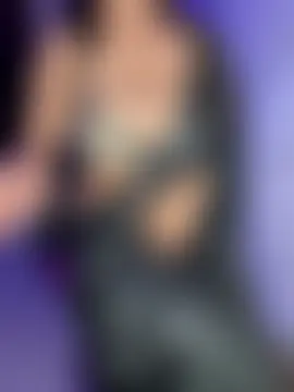 Pokazy przed kamerką – Ms_Divya