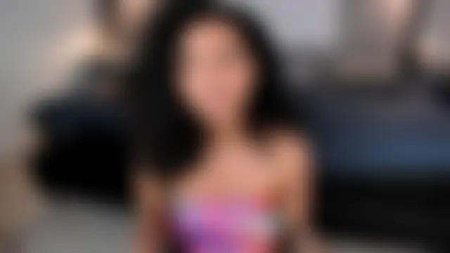 Zafiiraa লাইভ চ্যাট রুম