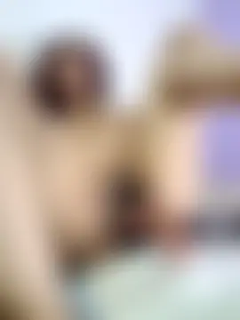 عرض كام Scarlet_curly8a