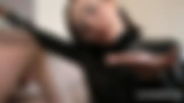 Seks show uživo modela katesdesire na kameri