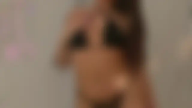 milaleoneli Adlı Modelin Canlı XXX Sohbeti
