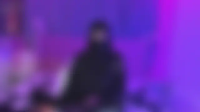 Nayla-Mouna 在線直播表演