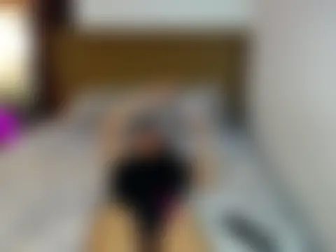 Bombshell_Rebbecca – Kamerová šou