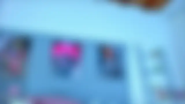 AlessiaMarcu- Pertunjukan Webcam