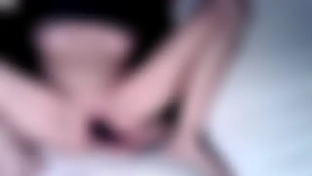 Naomi____: διαδικτυακό σόου στην κάμερα