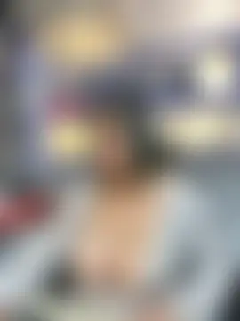 isabella_horney_ – Naživo chatovacia miestnosť