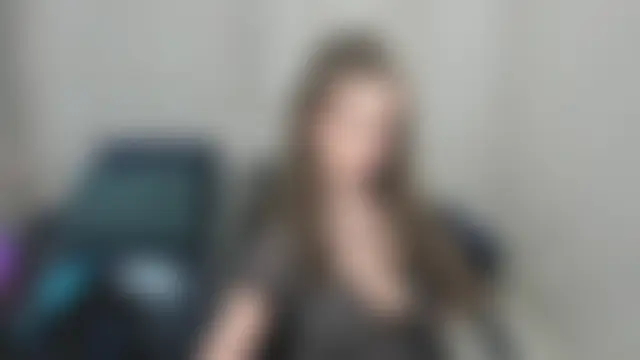 Adelina_Langoria: διαδικτυακό σόου στην κάμερα