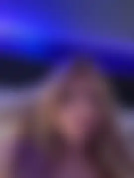 AnastasiaAniess' Live Webcam Show