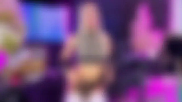 Queens_Wonders_Blonders 网络视讯表演