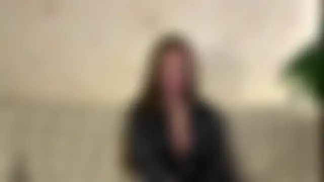 AdriannaBill: διαδικτυακό σόου στην κάμερα
