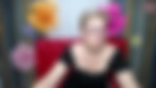 EmiliaGree's Live Webcam Show