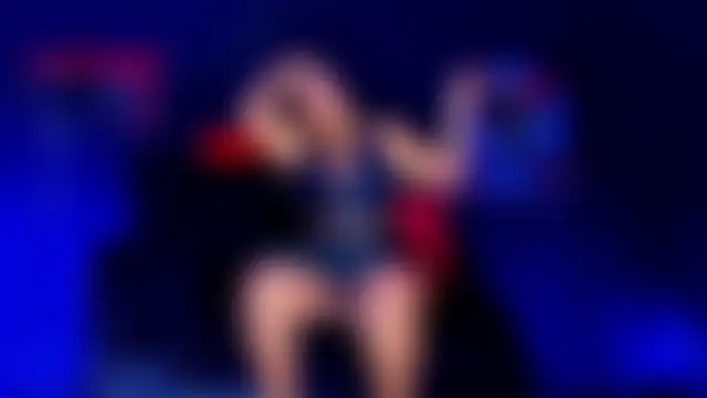 NikkiFlames 在線直播表演
