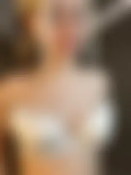 Show modela KittiLin na web-kameri