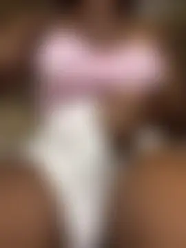 Show modela Sweets_Keylin18 na web-kameri