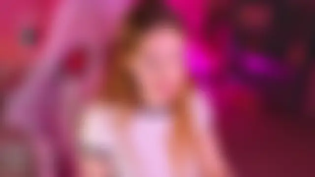 TiffanyVex webcam show