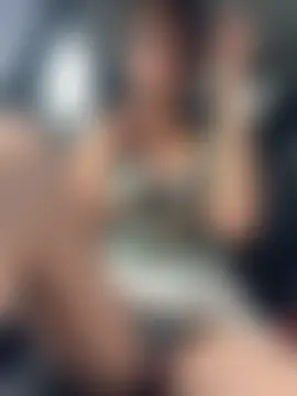 Show modela Yasmiinee na web-kameri