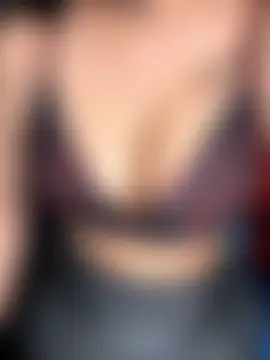 Pertunjukan Kamera Web Alana_Queen_X