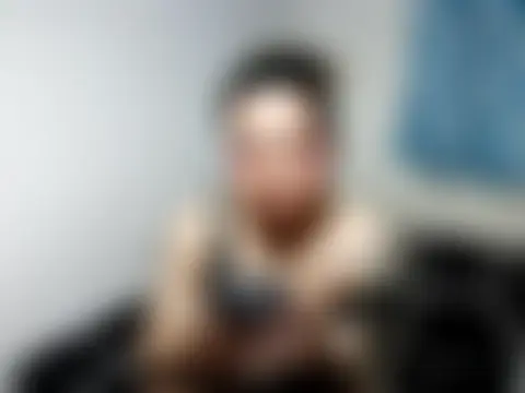 YourBabyGirlMiles Pertunjukan Kamera Seks Langsung