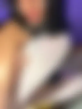 HaileyDiana: διαδικτυακό σόου στην κάμερα